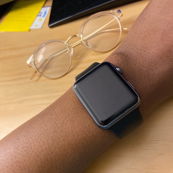 Apple Watch Series 1 - Picture 2 of 4